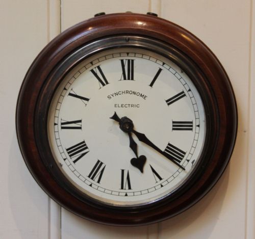 Small Synchronome Wall Clock