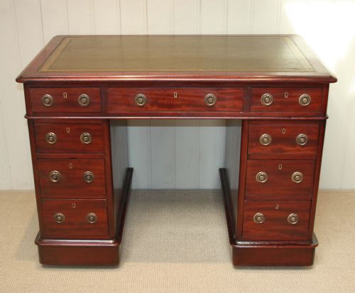 Late 19th Century Solid Mahogany Pedestal Desk