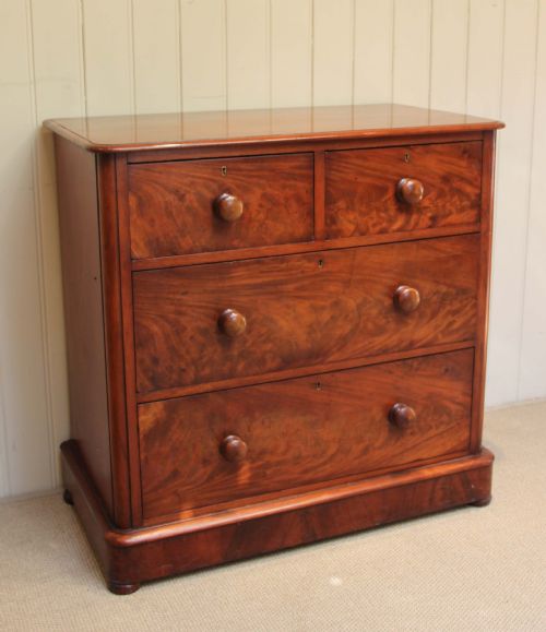 Mahogany Chest of Drawers