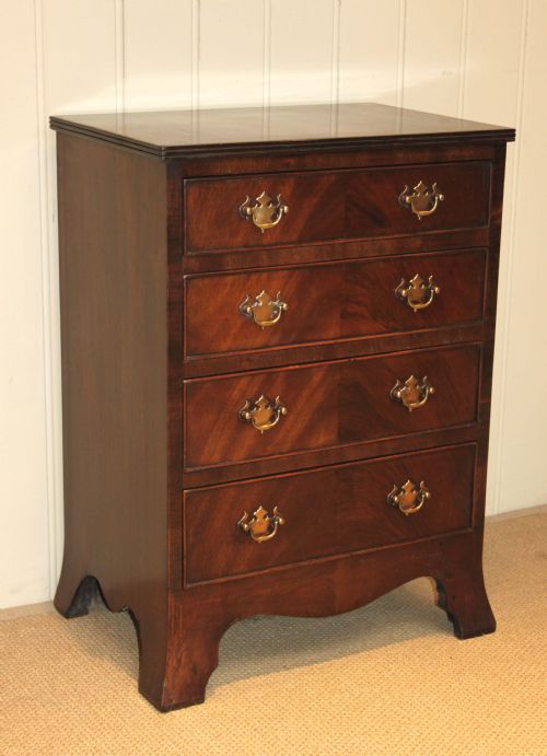 Small Mahogany Chest of Drawers