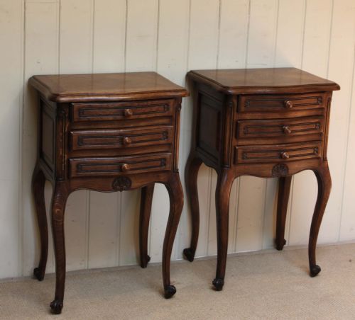 Pair of Oak Bedside Cabinets