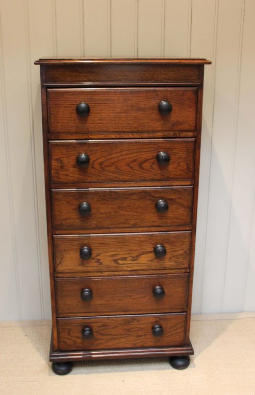 1920s Oak Chest of Drawers