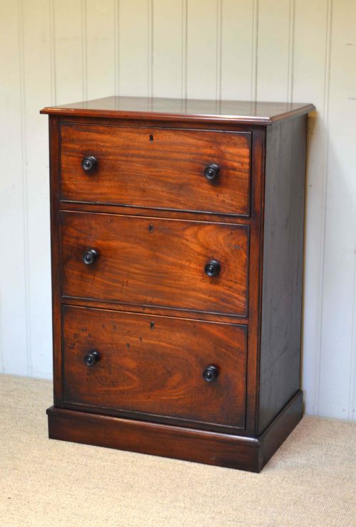fig 1. Mahogany Three Drawer Chest