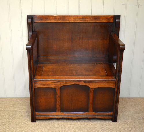 fig 1. 1920s Solid Oak Monks Bench