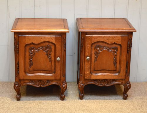 Pair of Oak Bedside Cabinets