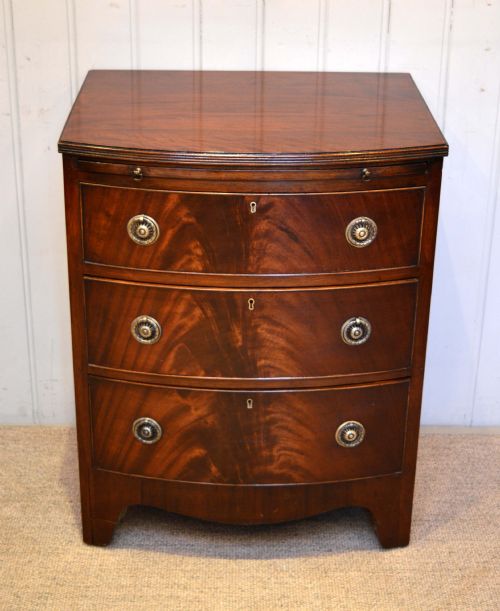 Small Georgian Style Mahogany Bow Front Chest of Drawers