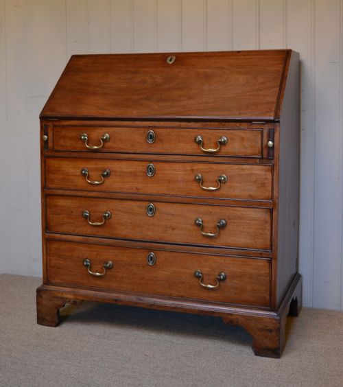 fig 1. George III Mahogany Bureau