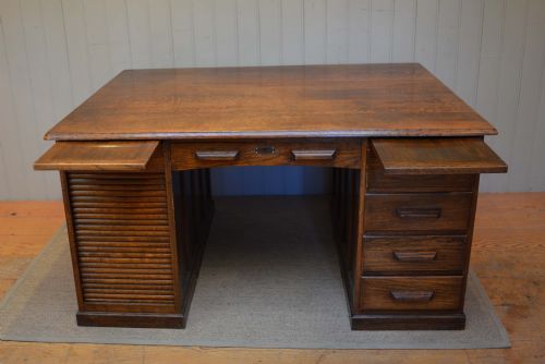 fig 1. French Oak Partners Desk