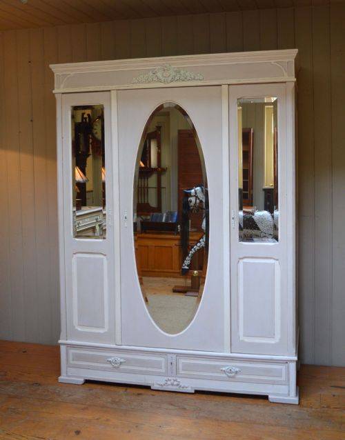 fig 1. Mirrored Front Painted Wardrobe