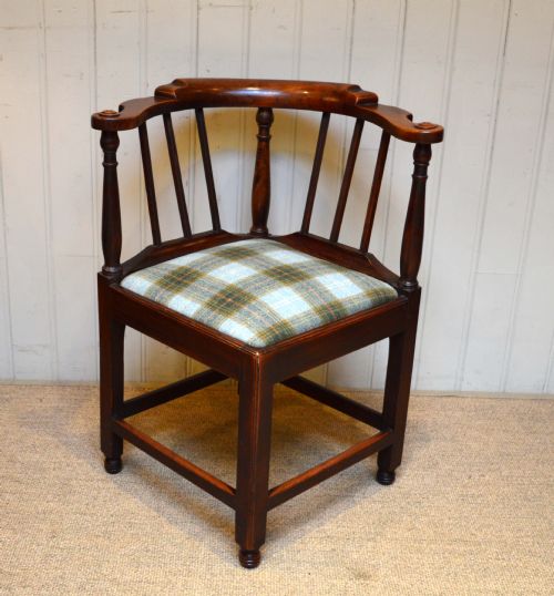 George III Mahogany Corner Chair