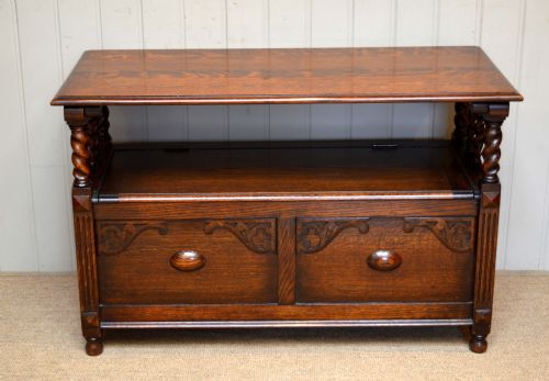fig 1. Solid Oak Monks Bench