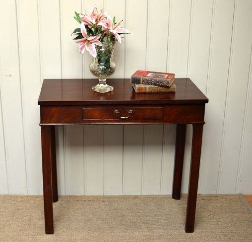 Victorian Mahogany Side Table
