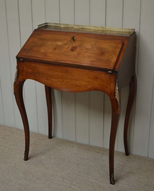 fig 1. French Bureau De Dame