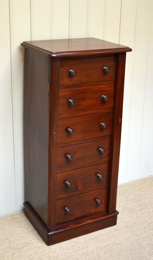 fig 1. Mahogany Wellington Chest