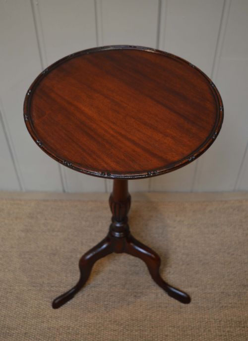fig 1. Edwardian Mahogany Wine Table 