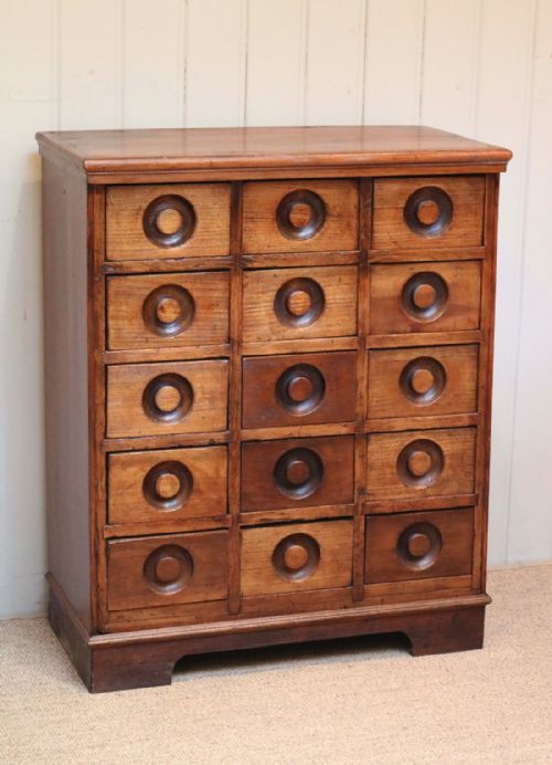 Pine Chest of Drawers