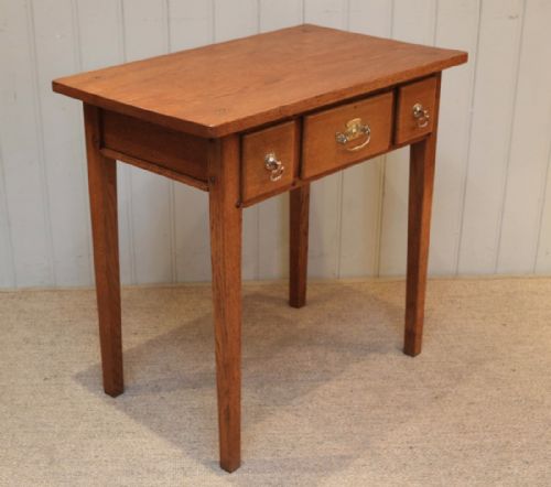 Small Arts and Crafts Side Table