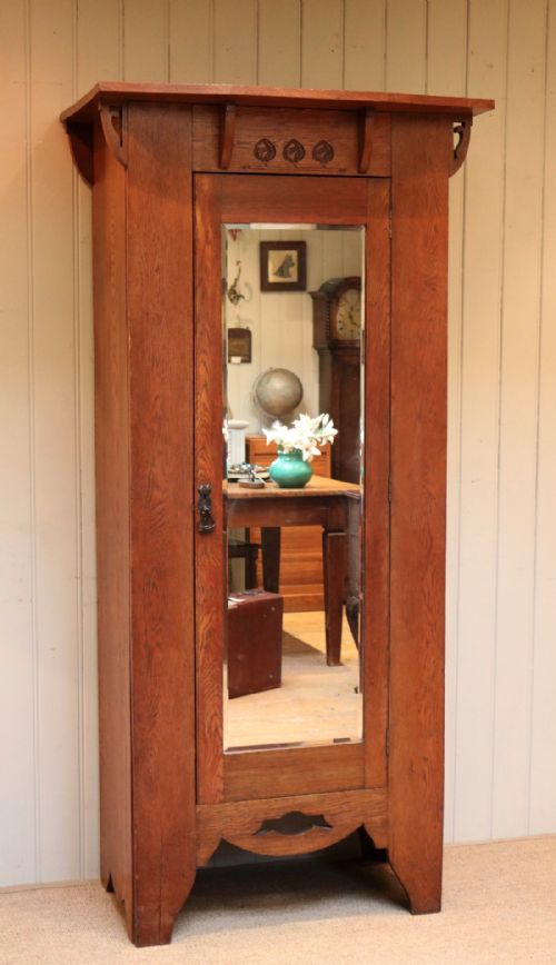 Arts and Crafts Single Oak Wardrobe