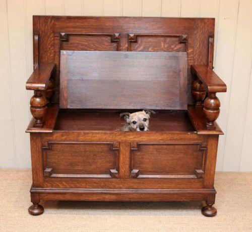 fig 1. Solid Oak Monks Bench