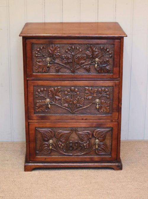 Arts and Crafts Pine Chest of Drawers