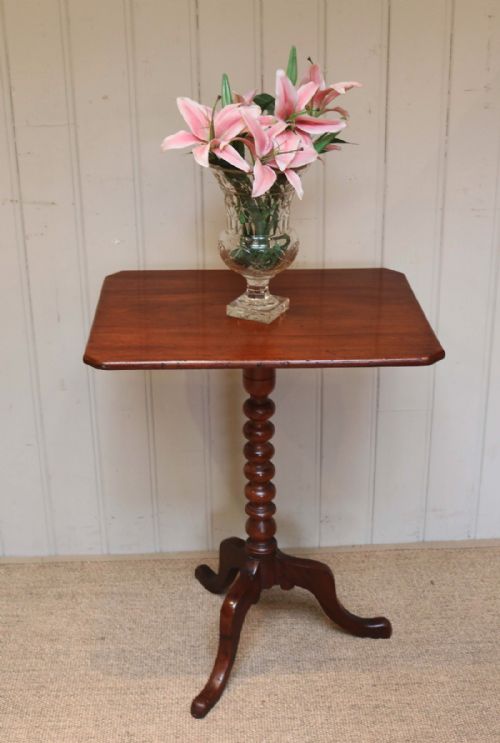 Victorian Mahogany Tilt Top Table