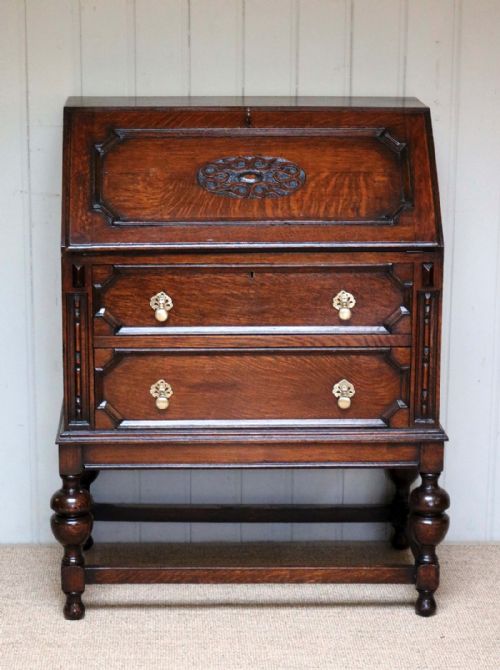 fig 1. 1920s Oak Bureau