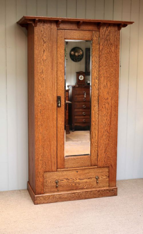 Arts and Crafts Oak Wardrobe
