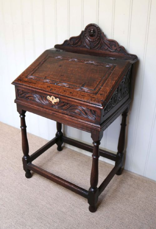 fig 1. Mid 18th Century Oak Bible Box Stand
