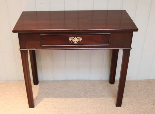 fig 1. Early 19th Century Mahogany Table
