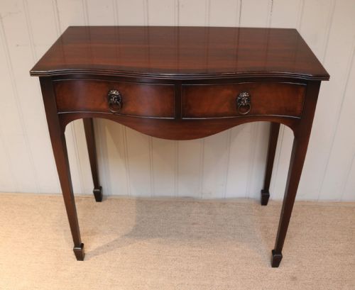Mahogany Serpentine Front Side Table