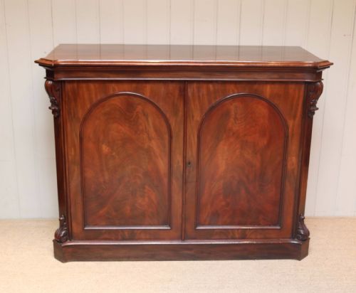 fig 1. Victorian Mahogany Chiffionier