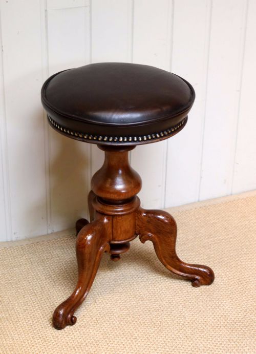 Late Victorian Oak Adjustable Piano Stool