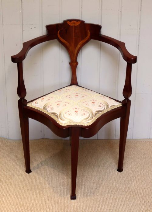 Mahogany Art Nouveau Corner Chair