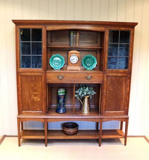 Arts and Crafts Oak Cabinet