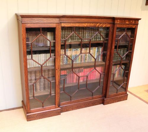 Victorian Oak Breakfront Bookcase
