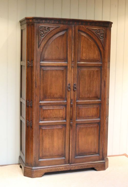 Oak Hall Cupboard /Wardrobe