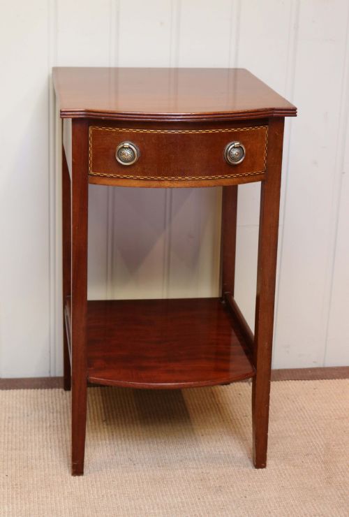 Edwardian Mahogany Serpentine Front Occasional Table