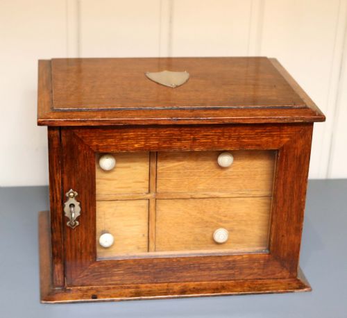 Edwardian Oak Table Top Collectors Box