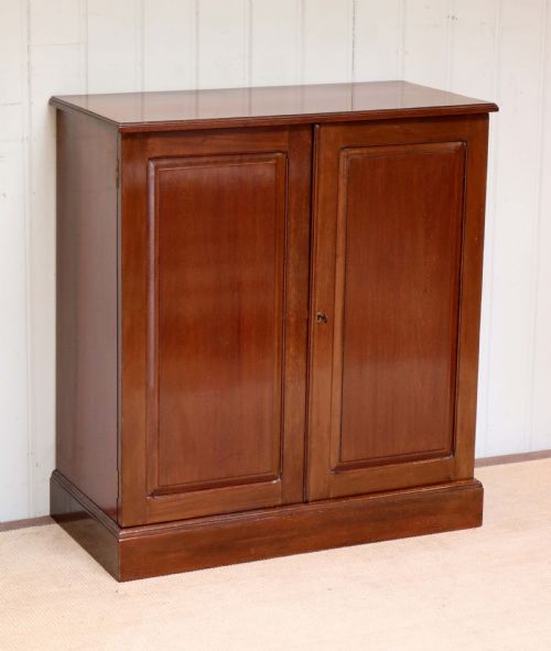 fig 1. Edwardian Mahogany Side Cabinet