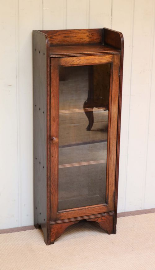 fig 1. Small Glazed Oak Bookcase