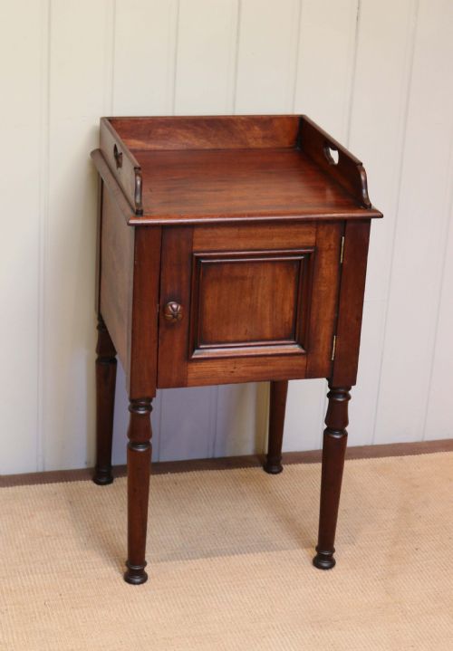 Mahogany Pot Cupboard