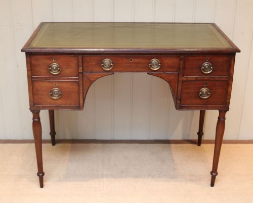 Mahogany Kneehole Desk