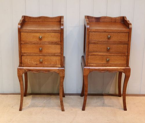 Pair of Light Oak Bedside Cabinets