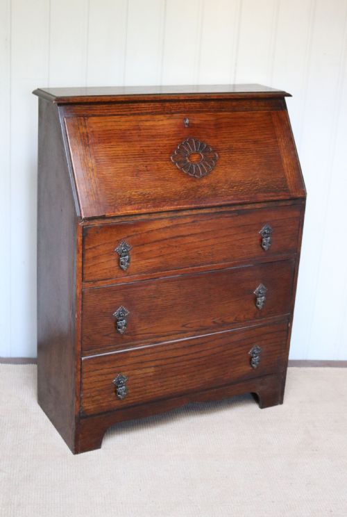 Small Oak Students Bureau