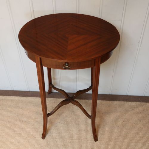 Small Edwardian Mahogany Oval Table