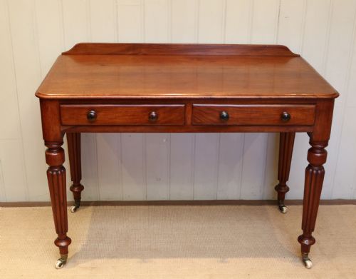 Mid 19th Century Mahogany Table