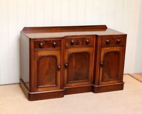 Victorian Mahogany Sideboard