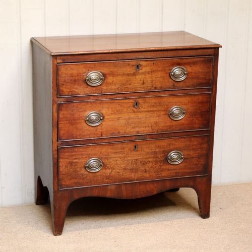 Georgian Mahogany Chest of Drawers