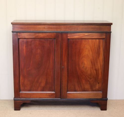 Georgian Mahogany Two Door Sideboard
