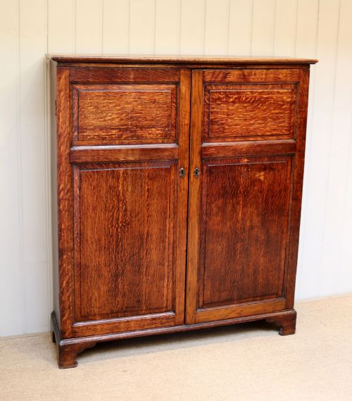 Oak Two Door Side Cabinet